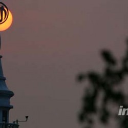 Ulama Membagi Waktu Malam Menjadi 3 Bagian