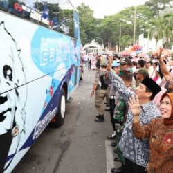 Lepas Jamaah Calhaj, Bupati Serang Imbau Jaga Kesehatan dan Stamina