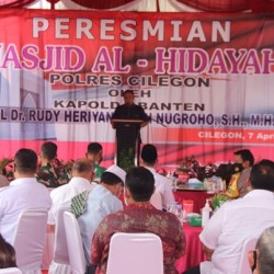 Kapolda Banten Resmikan Masjid Al-Hidayah di Mapolres Cilegon