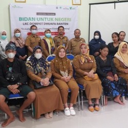 Atasi Problem Kesehatan, Dompet Dhuafa Siagakan Bidan di Selatan Baduy